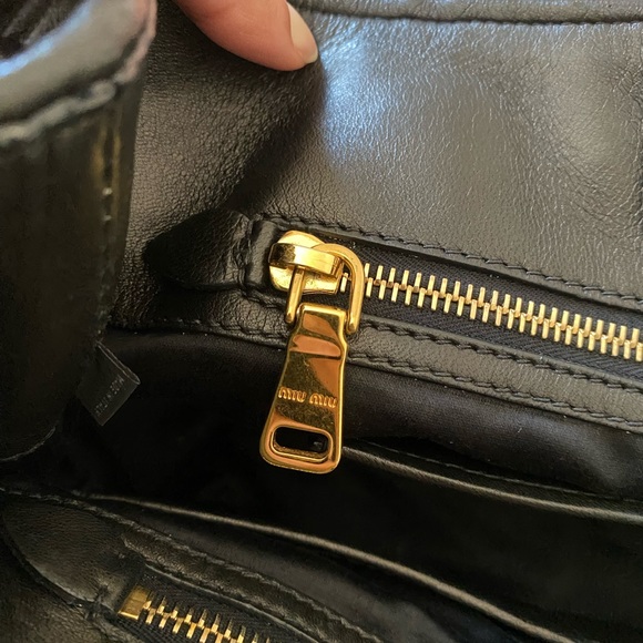 Miu Miu medium size shoulder bag - Picture 5 of 8